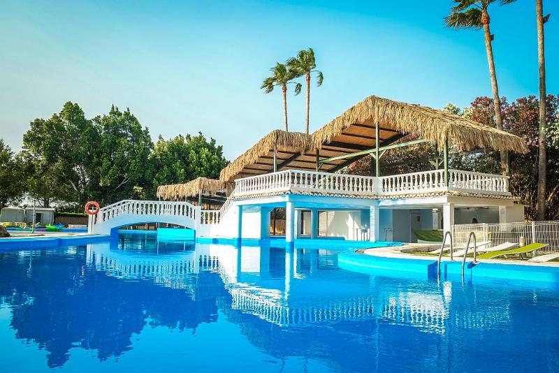 Tu&Me Resort - Adults Only غانديا المظهر الخارجي الصورة